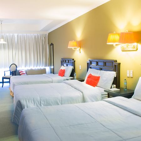 Hotel Ramada Inn San Salvador Bagian luar foto