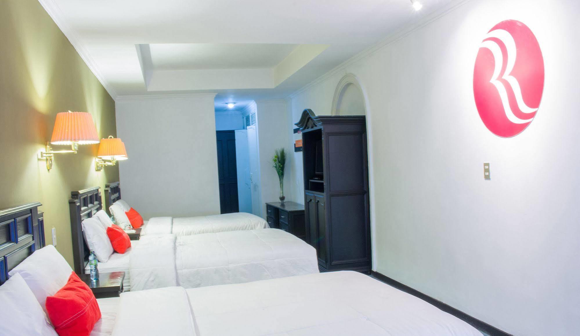 Hotel Ramada Inn San Salvador Bagian luar foto